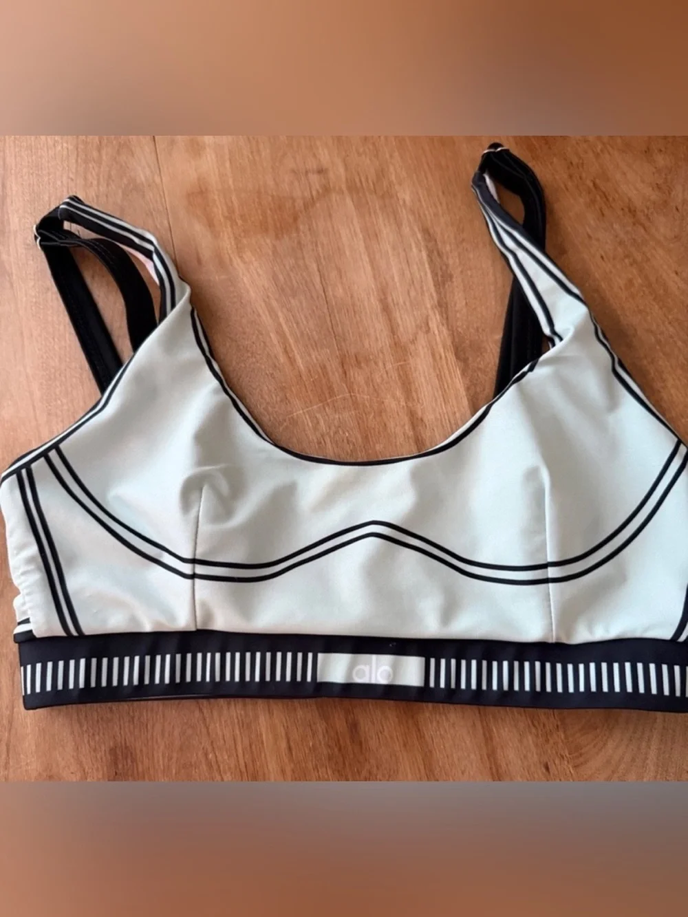 ALO Yoga Light Mint and Black Strappy Sports Bra